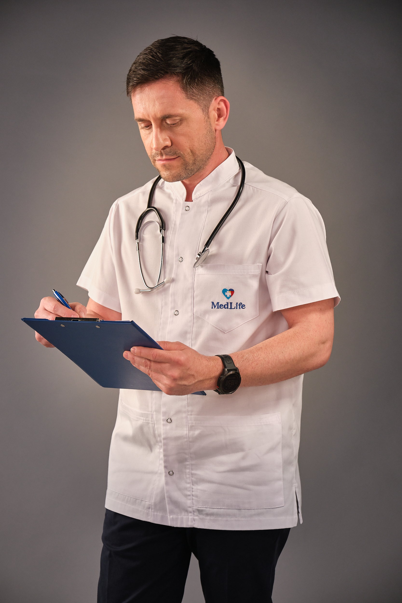 gheorghegica.ro— cabinet specializat în chirurgie ginecologică minim invazivă